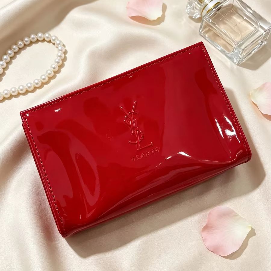 Czerwona kosmetyczka YSL z lak – Luxury Skincare Logo recenzja i cena